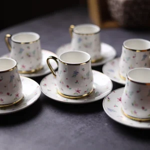 فناجين قهوة